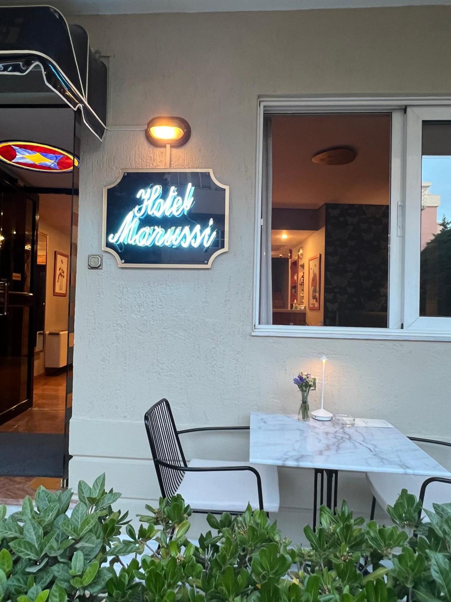 Hotel Maroussi アテネ エクステリア 写真